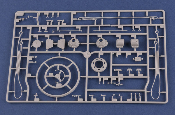 1/35 scale HobbyBoss German Sd Kfz 182 King Tiger Porsche Turret Zimmerit 84530