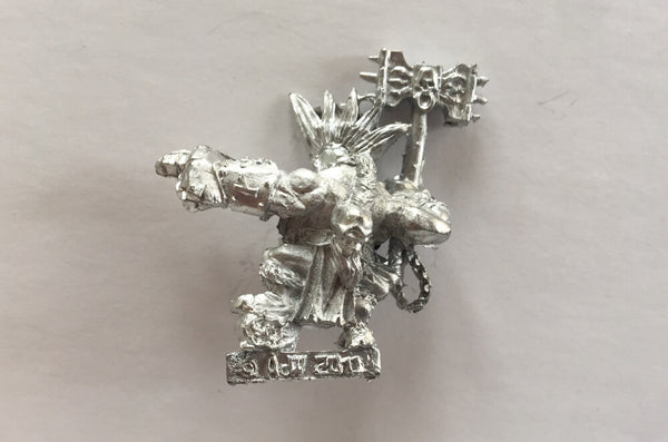 Vallejo Game Colour - Ironfist Dwarf Berserker Avatars of War - Miniature and Paint Set (x8)