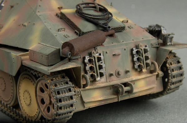 1/35 scale Trumpeter German Jagdpanzer 38(t) Hetzer STARR