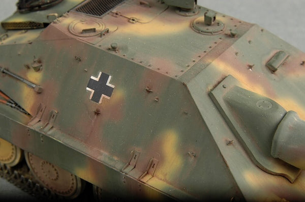 1/35 scale Trumpeter German Jagdpanzer 38(t) Hetzer STARR