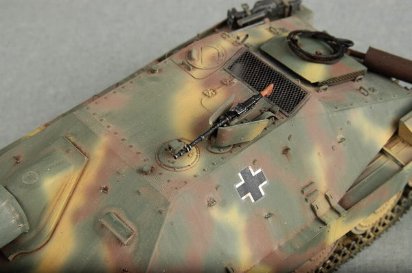 1/35 scale Trumpeter German Jagdpanzer 38(t) Hetzer STARR