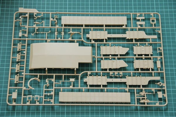 1/35 scale model Meng US Main Battle Tank M1A2 SEP Abrams TUSK I TUSK II