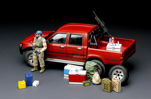 1/35 scale model Meng Pick Up with Equipment