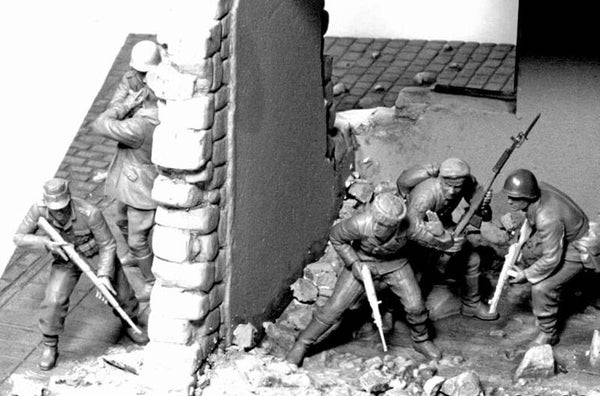 1/35 scale Master Box German Mountain Troops and Soviet Marines