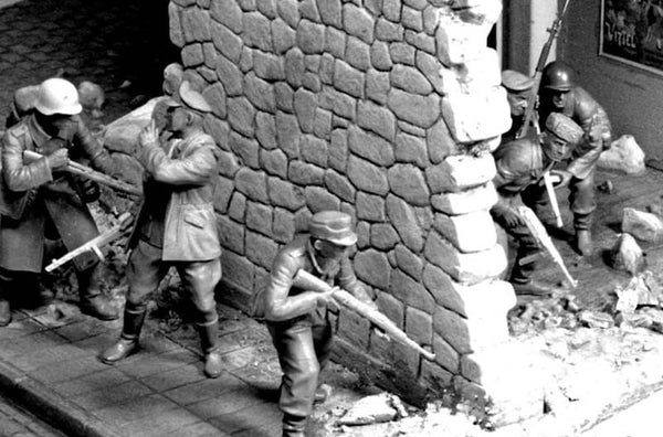 1/35 scale Master Box German Mountain Troops and Soviet Marines