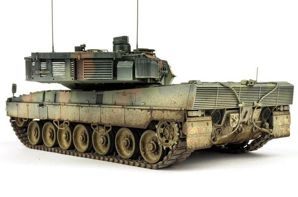 1/35 scale model Meng German MBT Leopard 2A7