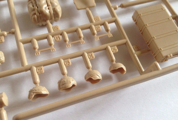 1/35 scale Meng Model Modern US Military Individual Load Carrying Equipment