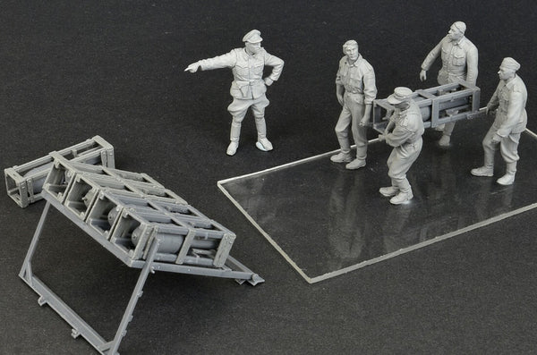 1/35 scale Miniart Schweres Wurfgerät 40