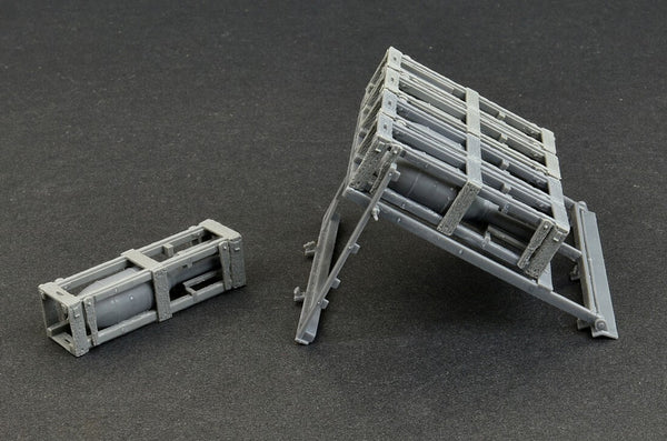 1/35 scale Miniart Schweres Wurfgerät 40