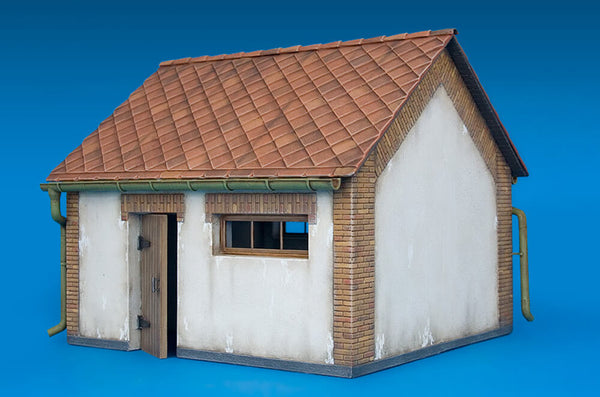 Miniart 1:35 - European Barn - Plastic model kit #35534