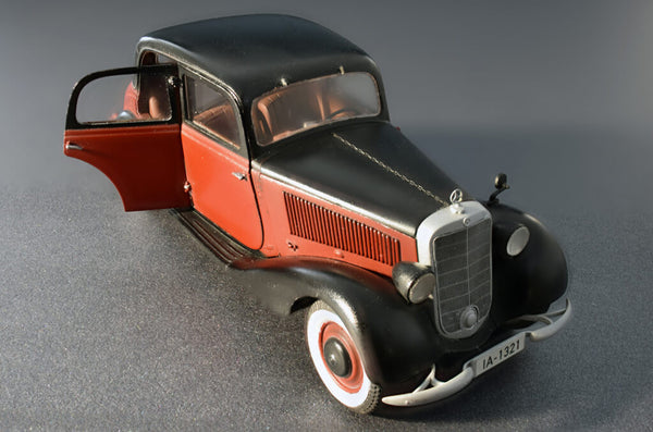 1/35 scale model Miniart German Passenger Car Type 170V 4 Doors