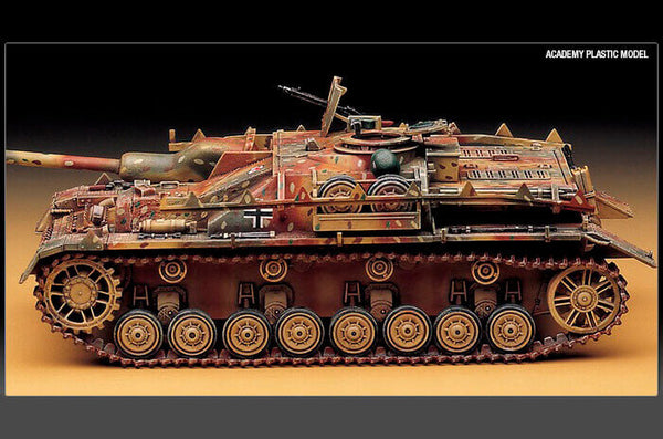 1/35 scale model Academy Sturmgeschütz IV assault tank (Replaces ACA13235)
