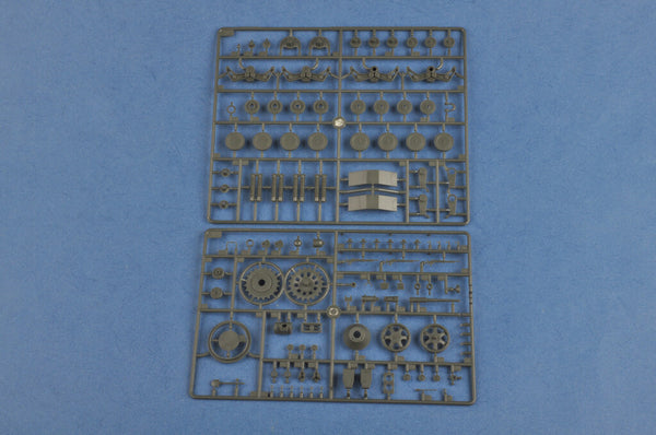 1/35 scale model Hobby Boss Soviet T-35 Heavy Tank Before 1938