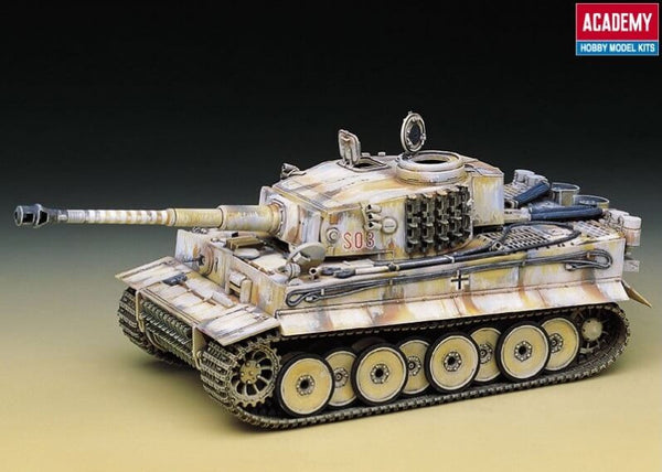 1/35 scale model Academy Pz. Kpfw. VI Tiger I Early Version Exterior with figures