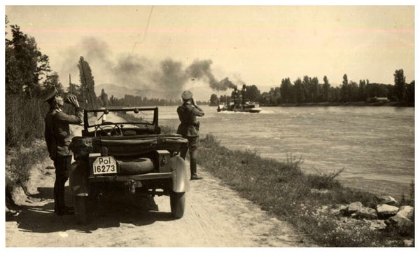 1/35 scale model MasterBox German Military Car WWII Polizei Kübelsitzwagen ab 1937 35101