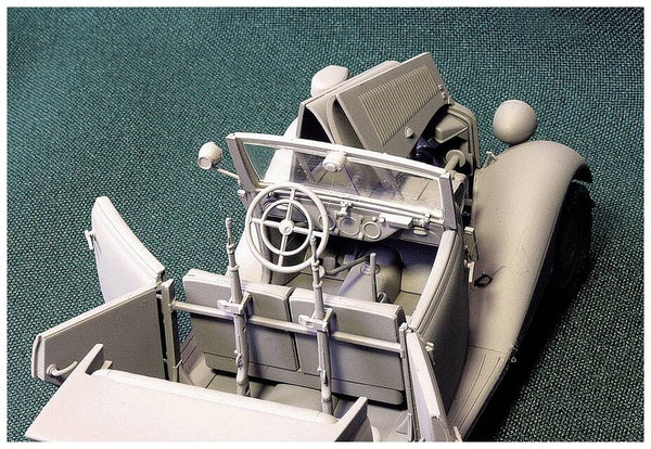 1/35 scale model MasterBox German Military Car Mercedes-Benz Type 170V Tourenwagen 4 doors WWII 35100